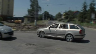 Stavbu rondelu na Palackého protahují náročné přeložky