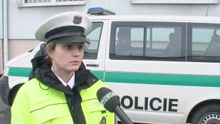 Muž nabízel policistům úplatek, teď čelí trestnímu stíhání