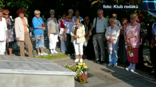 Klub rodáků a přátel Novího Jičína vystavuje fotografie ze své činnosti