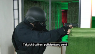 Taktické cvičení policistů pod zemí