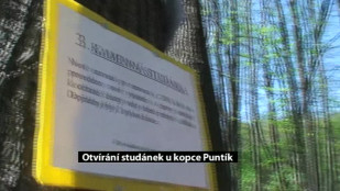 Otevírání studánek u kopce Puntík na Novojičínsku