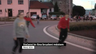 Bez komentáře - večerní in-line bruslení v Novém Jičíně