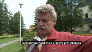 Neznámý pachatel zničil v Pražmě přes 50 hrobů