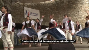 Gastrofestival „Jak šmakuje Moravskoslezsko?“ na Hukvaldech se vydařil, i když počasí nepřálo