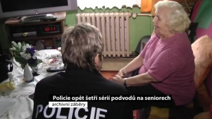 Policie opět šetří sérií podvodů na seniorech