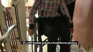 ZŠ a MŠ Naděje získala schodišťovou plošinu