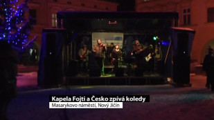 Česko zpívá koledy - akce na novojičínském náměstí