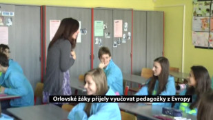 Orlovské žáky přijely vyučovat pedagožky z Evropy