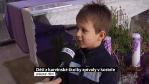 Děti ze karvinské školky zpívaly v kostele