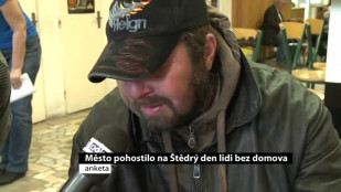 Město pohostilo na Štědrý den lidi bez domova