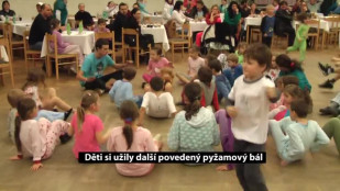 Děti si užily další povedený pyžamový bál