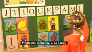 Předškoláci přišli k zápisu do první třídy