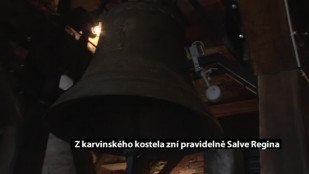 Z karvinského kostela zní pravidelně Salve Regina