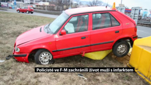 Policisté ve F-M zachránili život muži s infarktem