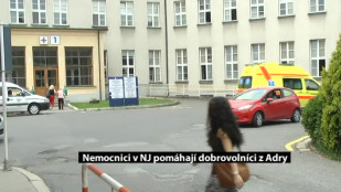 Nemocnici v Novém Jičíně pomáhají dobrovolníci z Adry