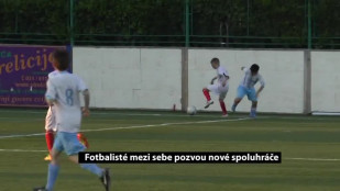 Fotbalisté mezi sebe pozvou nové hráče