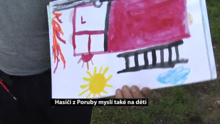 Hasiči z Poruby myslí také na děti