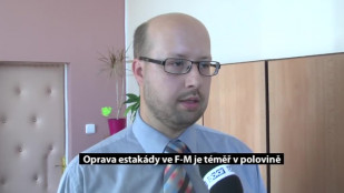 Oprava estakády ve F-M je téměř v polovině