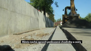 Město nechá opravit poškozené chodníky a cesty