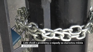 Lidé chodí s problémy a nápady za starostou města