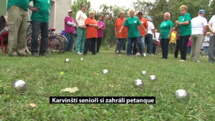 Karvinští senioři si zahráli petanque