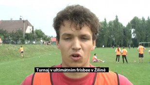 Turnaj v ultimátním frisbee v Žilině u Nového Jičína