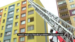 Hasiči mají na Slezské problém s průjezdností