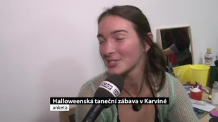 Halloweenská taneční zábava v karvinském Obecním domě Družba