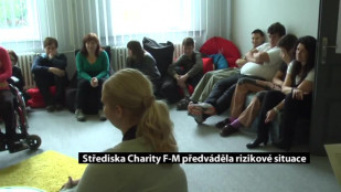 Střediska Charity F-M předváděla rizikové situace