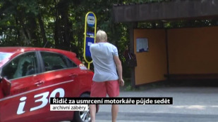 Řidič za usmrcení motorkáře má jít sedět a zaplatit odškodné