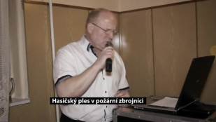 Hasičský ples v požární zbrojnici