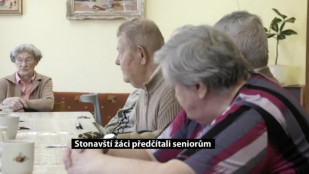 Stonavští žáci předčítali seniorům