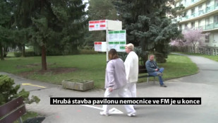 Hrubá stavba pavilonu nemocnice ve Frýdku-Místku je u konce