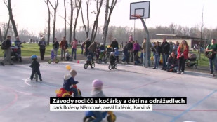 Závody rodičů s kočárky a dětí na odrážedlech v Karviné