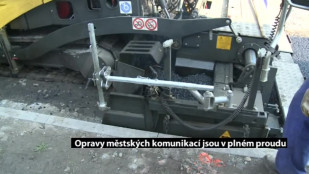 Opravy městských komunikací jsou v plném proudu