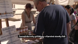 První letošní farmářské trhy v Karviné přilákaly stovky lidí