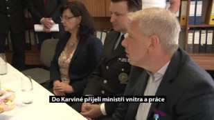 Do Karviné přijeli ministři vnitra a práce