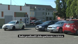 Radní prodloužili dobu parkování u tržnice v Novém Jičíně