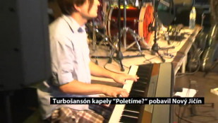 Turbošansón kapely “Poletíme?“ pobavil Nový Jičín