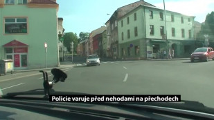 Policie varuje před nehodami na přechodech