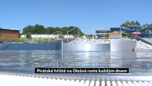 Pirátské hřiště na Olešné roste každým dnem