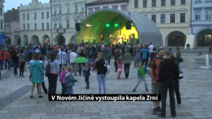 V Novém Jičíně vystoupila kapela Zrní