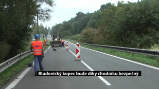 Z Bludovického kopce směrem do Těrlicka se staví chodník