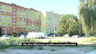 Na ulici Máchova vzniklo nové parkoviště