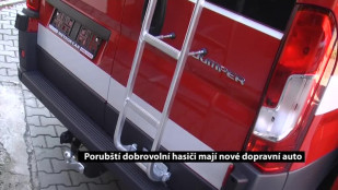 Porubští dobrovolní hasiči mají nové dopravní auto