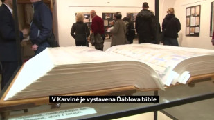 V Karviné je vystavena kopie Ďáblovy bible