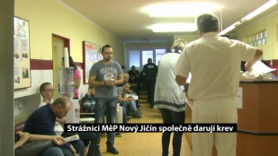 Strážníci MěP Nový Jičín společně darují krev