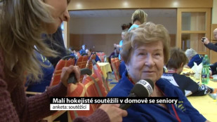 Malí hokejisté soutěžili v domově Helios se seniory