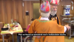 Ples ve Vesně se tentokrát nesl v indiánském duchu