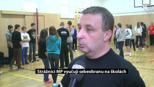 Strážnící MP vyučují sebeobranu na školách